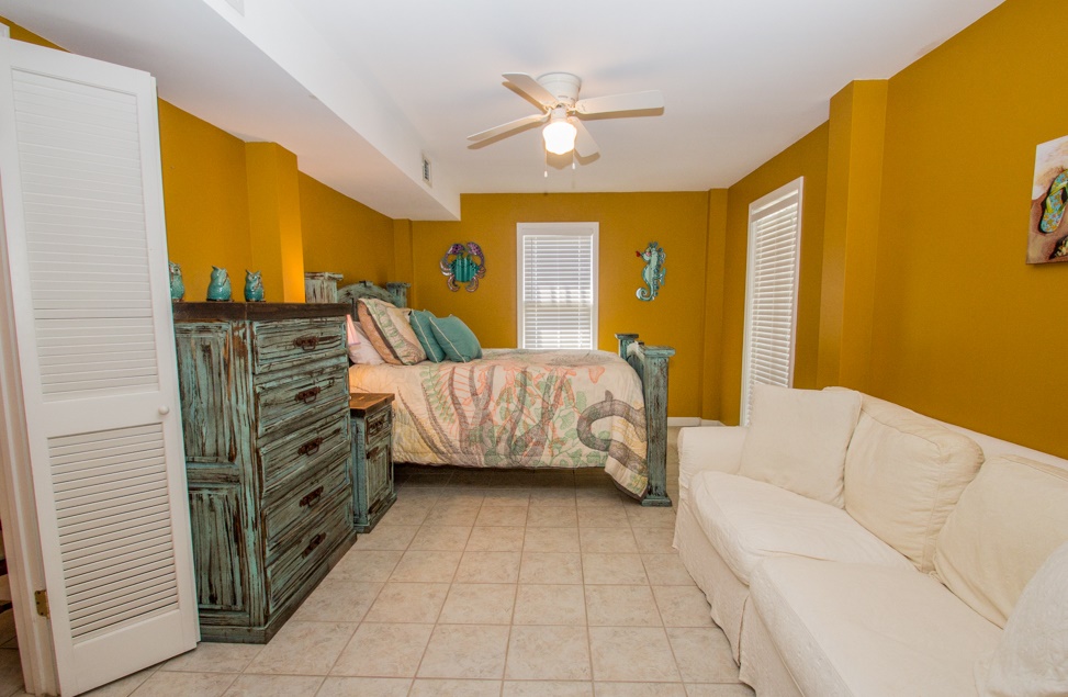 Taking photos of your outer banks vacation rental is very important