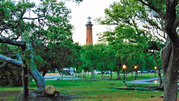 Corolla Lighthouse / Whalehead Club